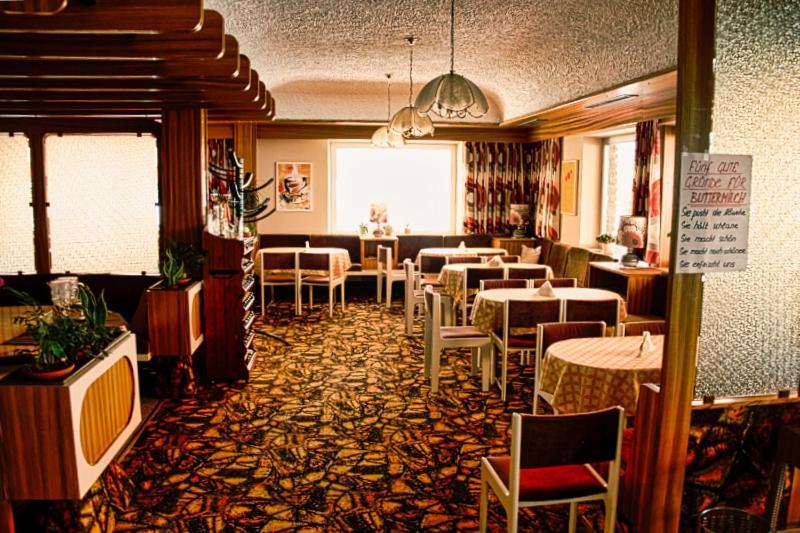 Bed and Breakfast Cafe Rudi Living Парчинес Экстерьер фото