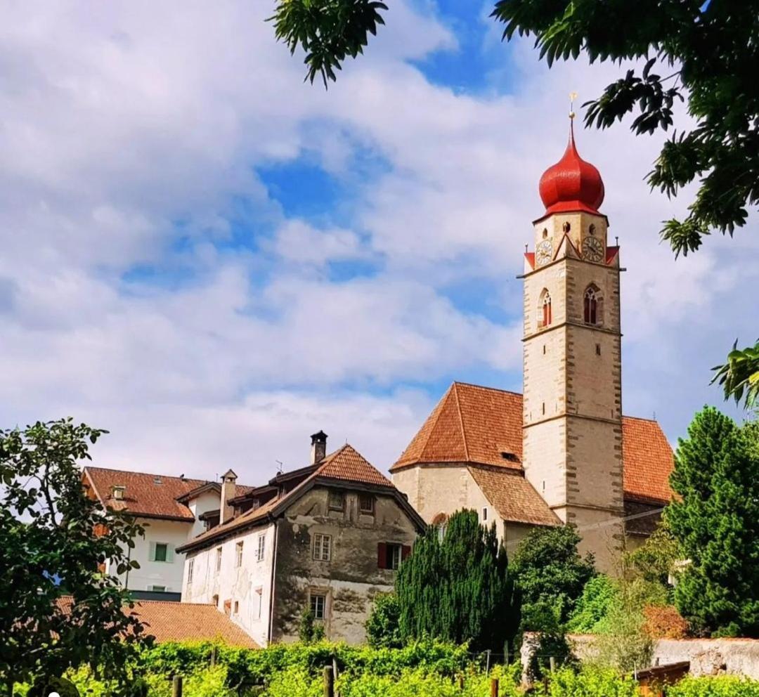 Bed and Breakfast Cafe Rudi Living Парчинес Экстерьер фото